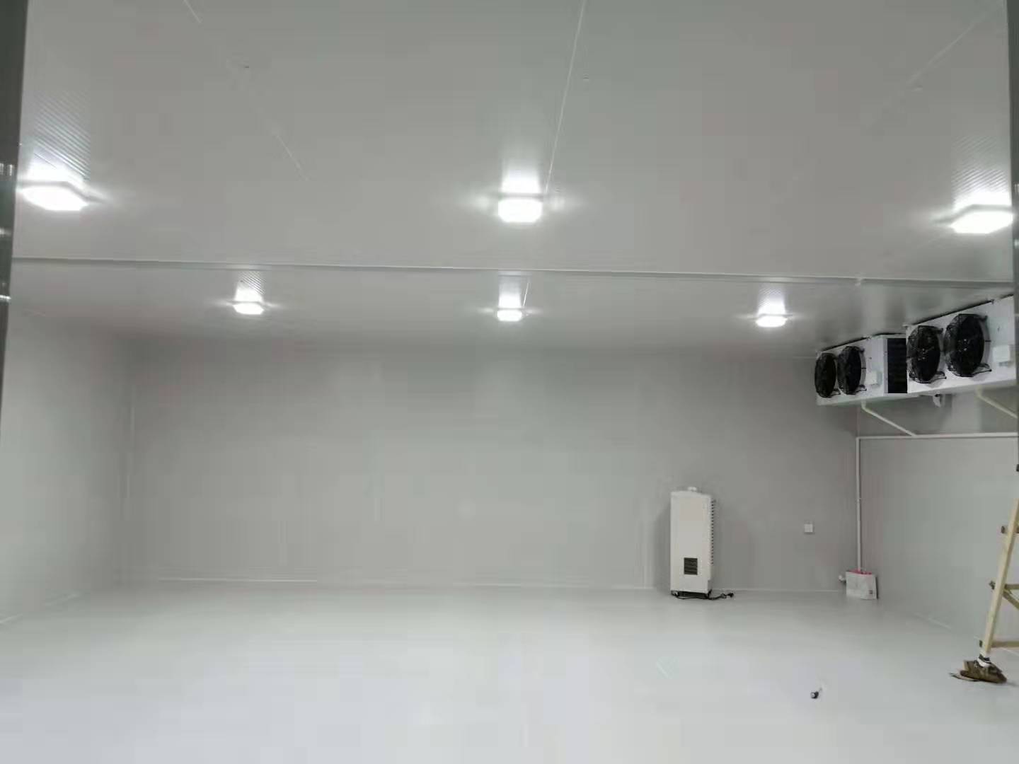 500平米中藥材原料基地冷庫，冷藏庫建造成本多少錢