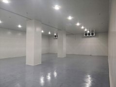 建造一個800平方米鋼結(jié)構(gòu)的食品冰鮮冷凍庫、保鮮冷凍庫造價